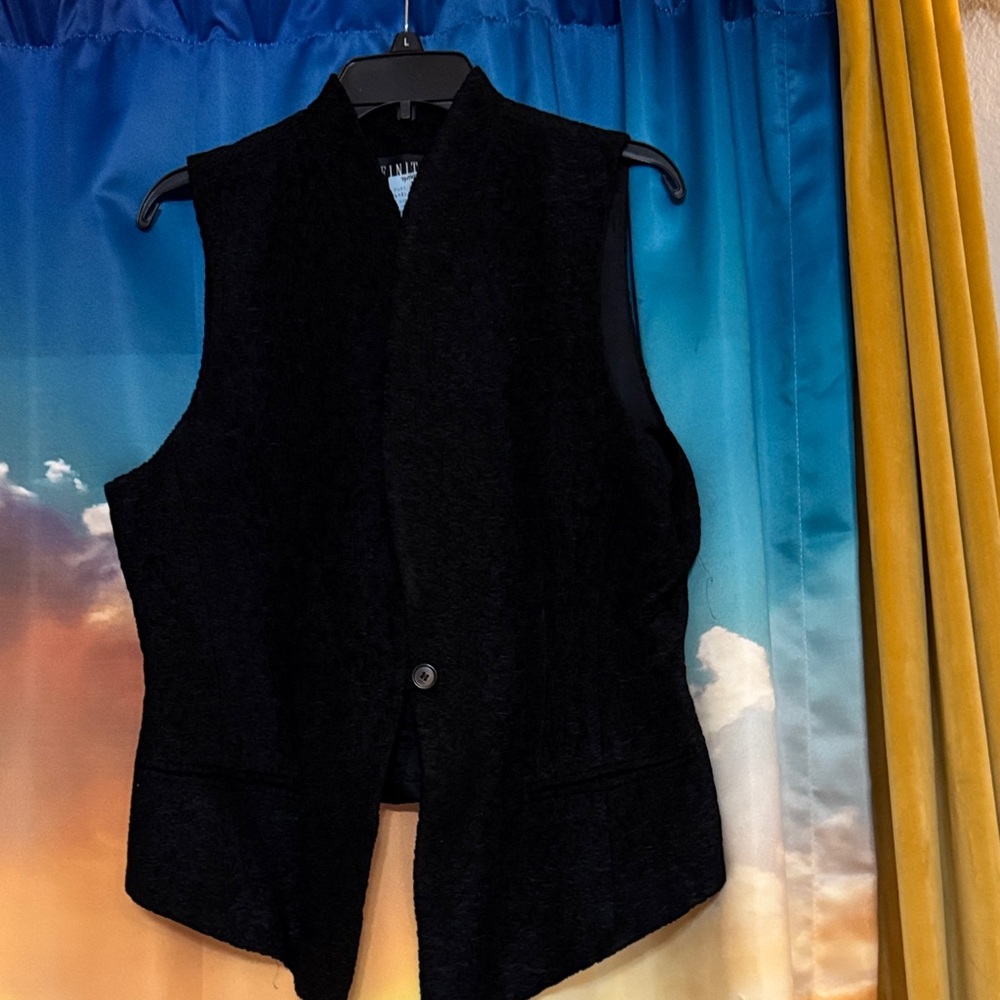 Vintage Elegant Finity Chic black vest (NWT, Size 14) Purchased  11/12/1995